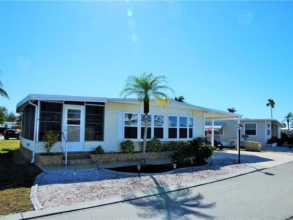 26 Nicklaus BLVD , NORTH FORT MYERS, FL 33903