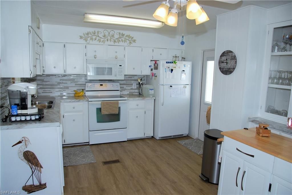 26 Nicklaus Blvd , North Fort Myers, FL 33903 Photo