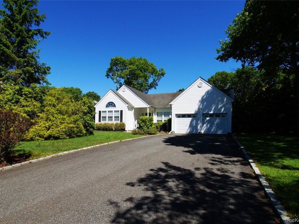 5 Wood Hollow Drive, Westhampton, NY 11977