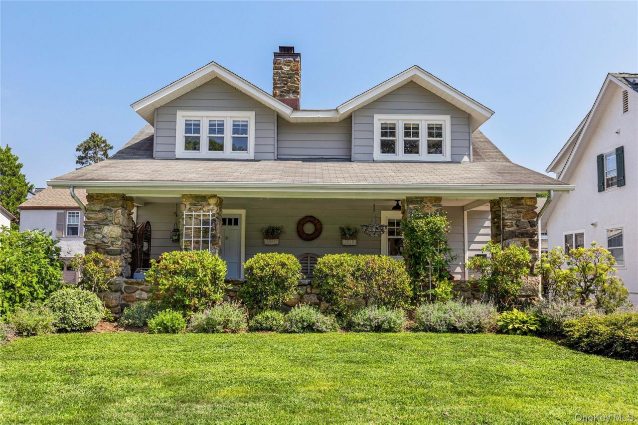 321 Rye Beach Avenue, Rye, NY 10580 Main Photo