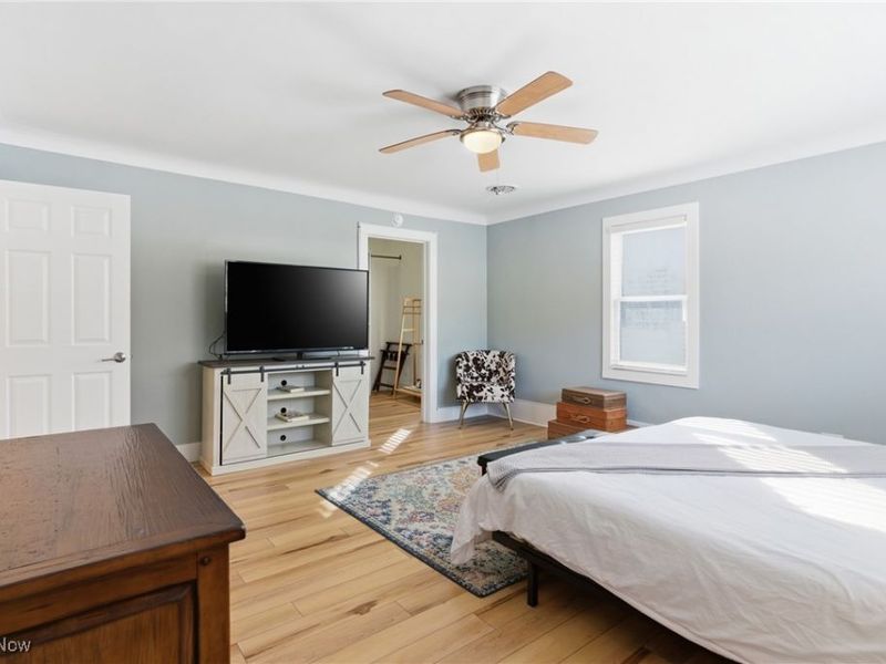 9800 Gleeson Drive, Cleveland, OH 44125 Photo 26