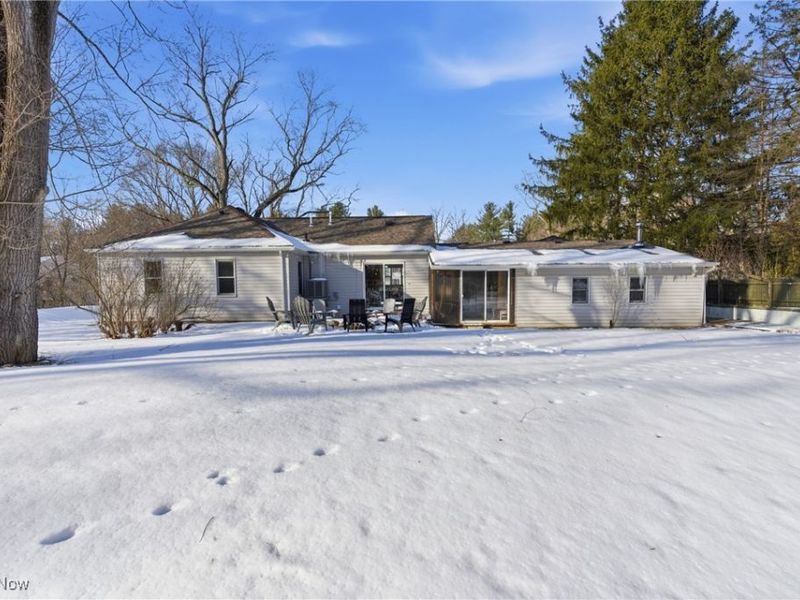 9800 Gleeson Drive, Cleveland, OH 44125 Photo 36