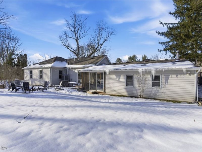 9800 Gleeson Drive, Cleveland, OH 44125 Photo 38