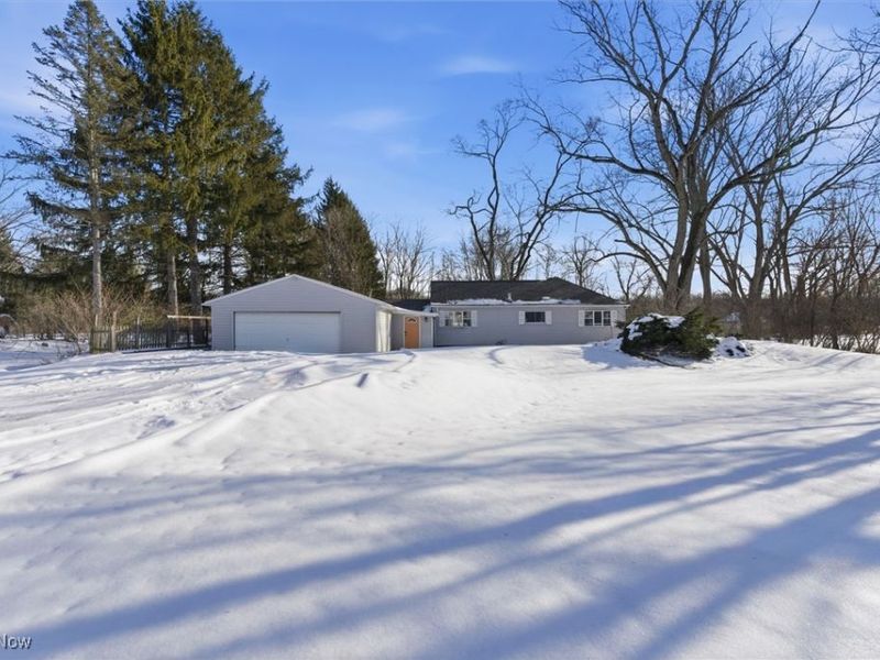 9800 Gleeson Drive, Cleveland, OH 44125 Photo 42