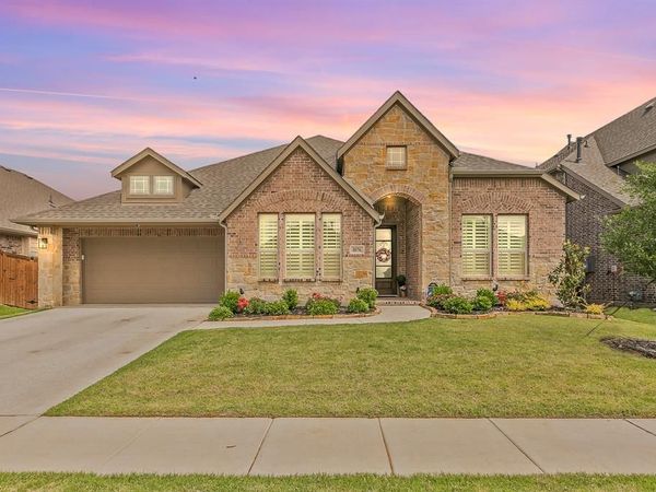 1076 Fleetwood Drive, Justin, TX 76247