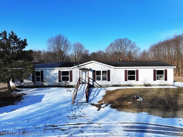 8237 Lambs Road, Wales Twp, MI 48027
