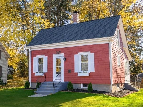 9 Bank Street, Abington, MA 02351