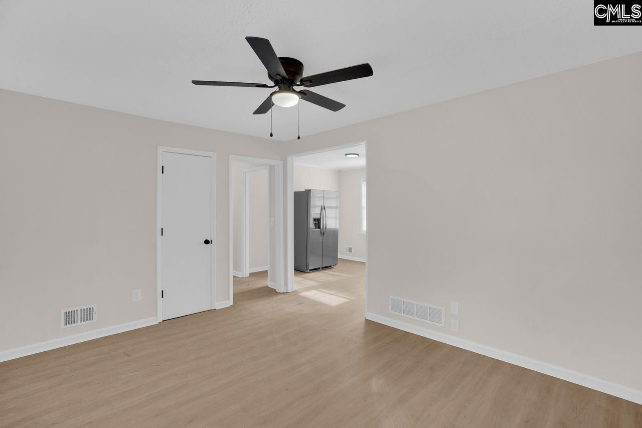 304 Stanford Street Photo 10