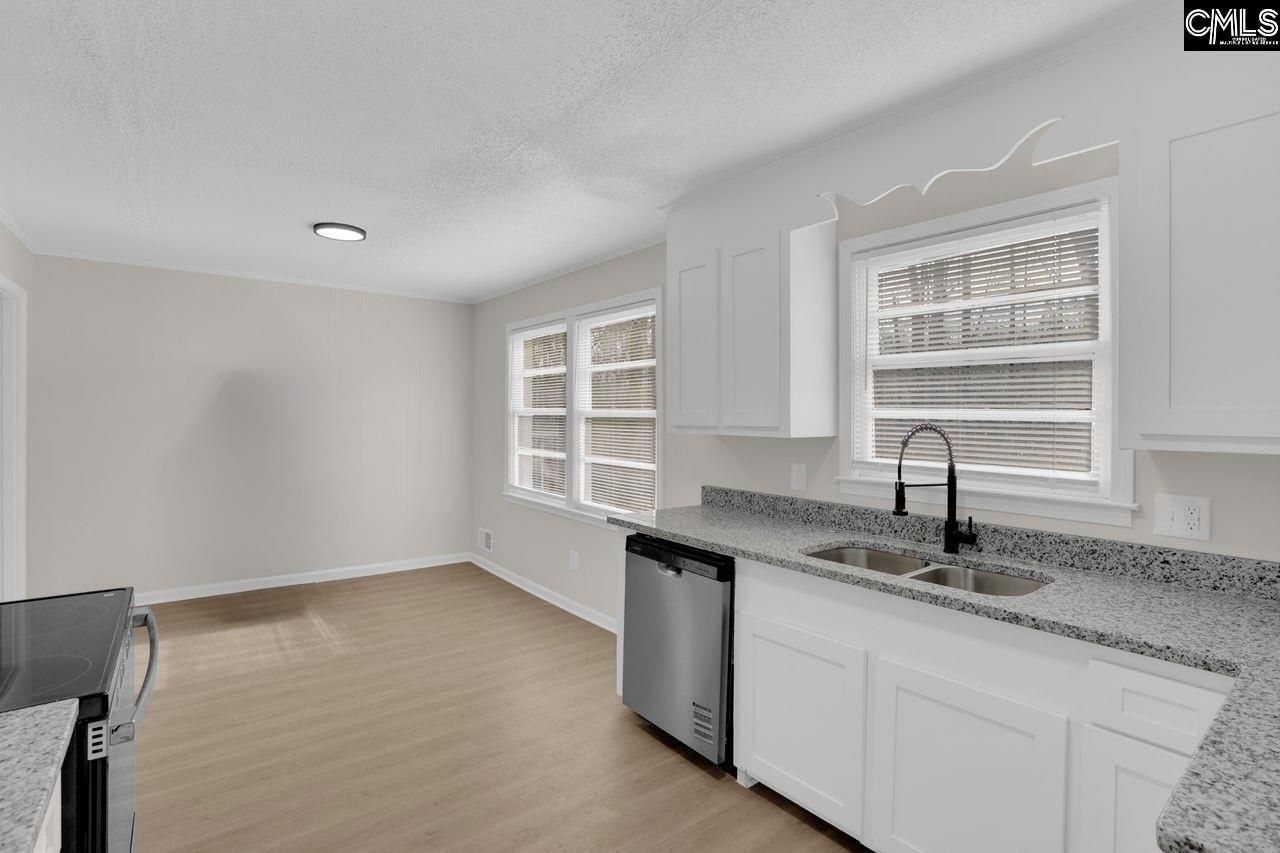 304 Stanford Street Photo 15