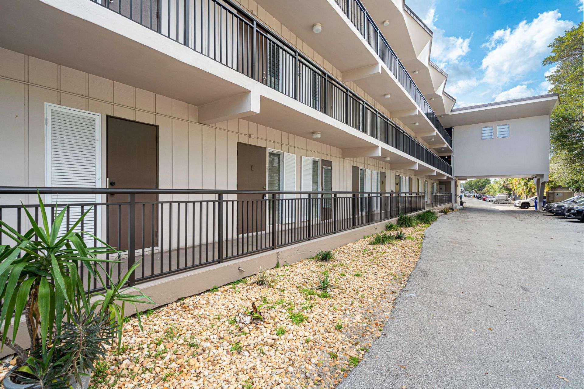 1967 S Ocean Boulevard, Unit 104, Lauderdale by the Sea, FL 33062 Photo