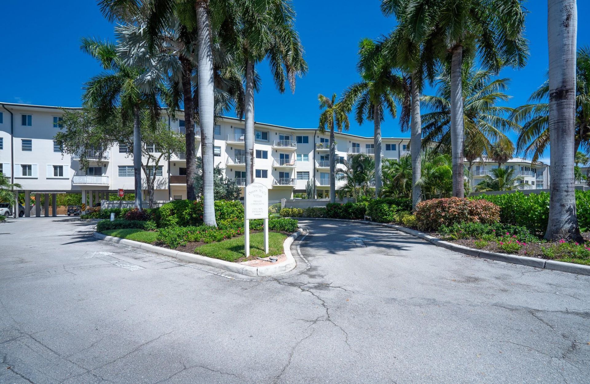 1967 S Ocean Boulevard, Unit 104, Lauderdale by the Sea, FL 33062 Photo