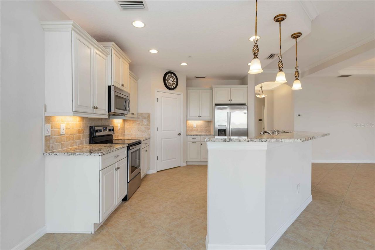 1264 Riverscape Street, Unit B, Bradenton, FL 34208 Photo