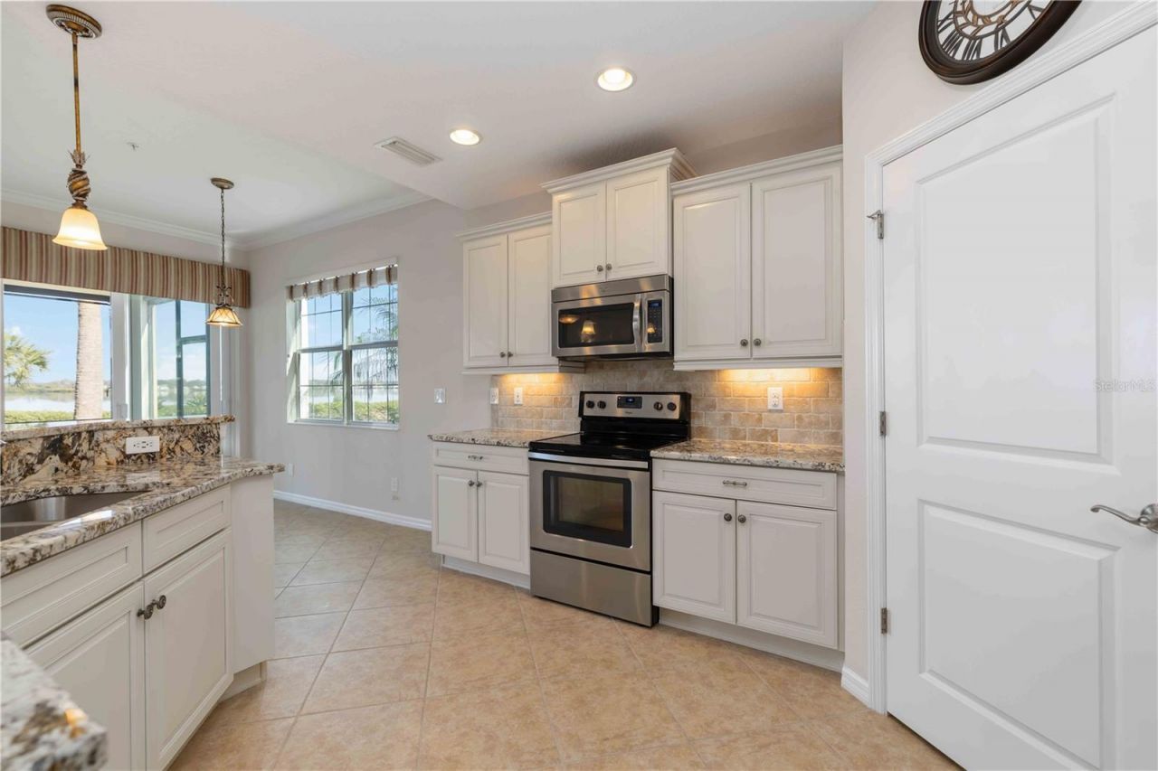 1264 Riverscape Street, Unit B, Bradenton, FL 34208 Photo