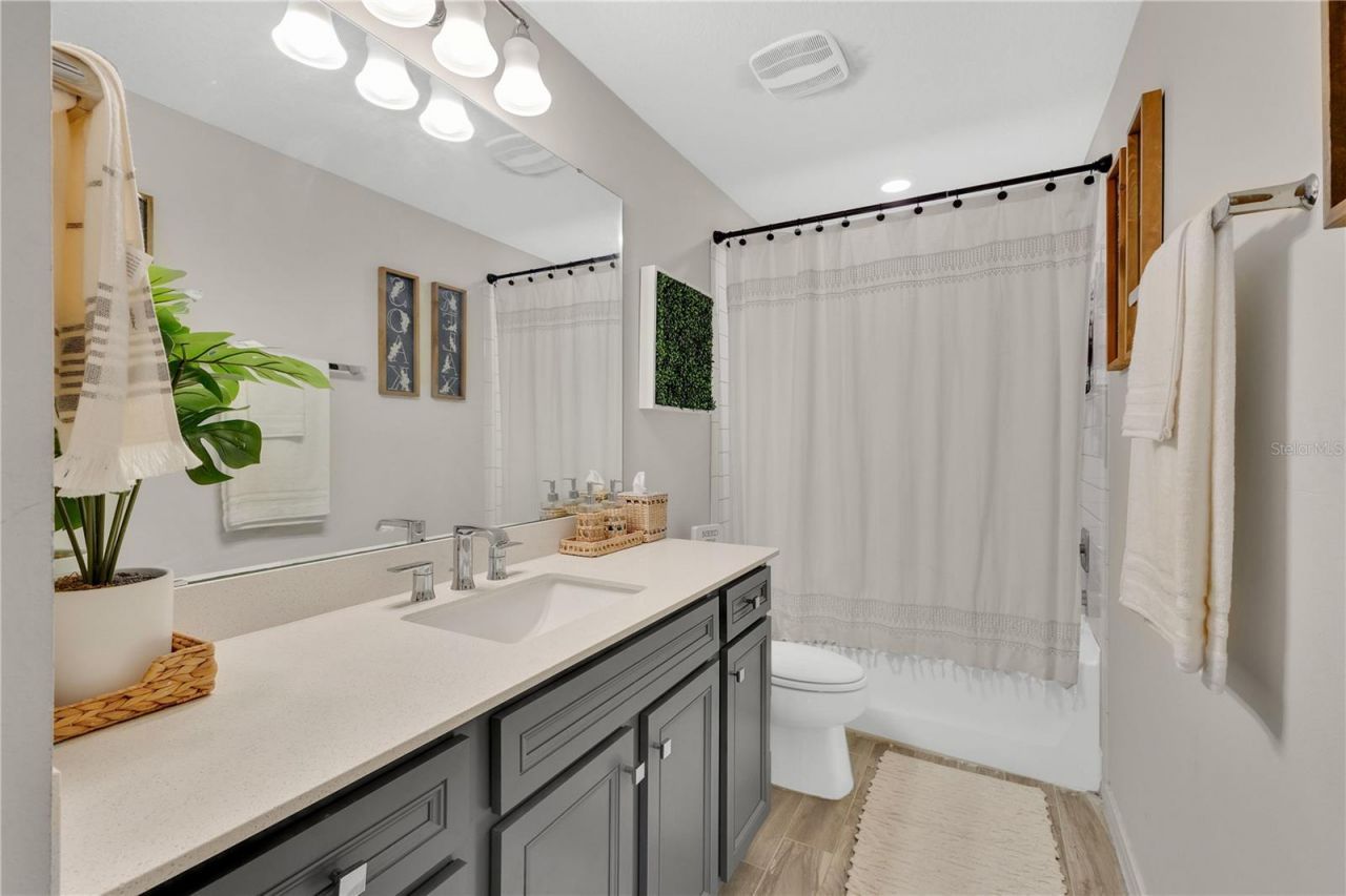 5433 Log Grove Lane, Orlando, FL 32829 Photo