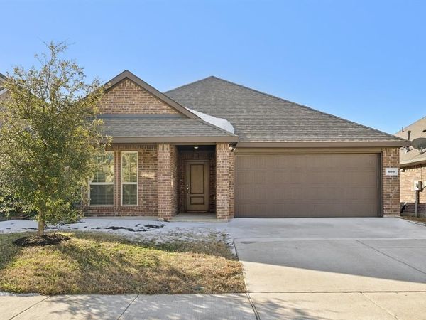 609 Bassett Hall Road, Fate, TX 75189