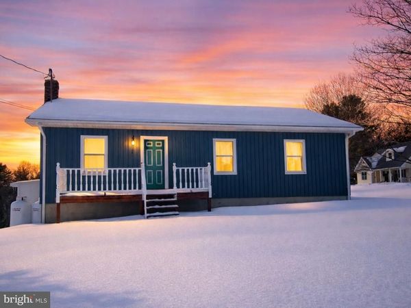 2134 CEMETERY ROAD, SEVEN VALLEYS, PA 17360