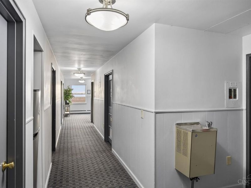 2639 Erie Avenue, Unit 204, Cincinnati, OH 45208 Photo 12