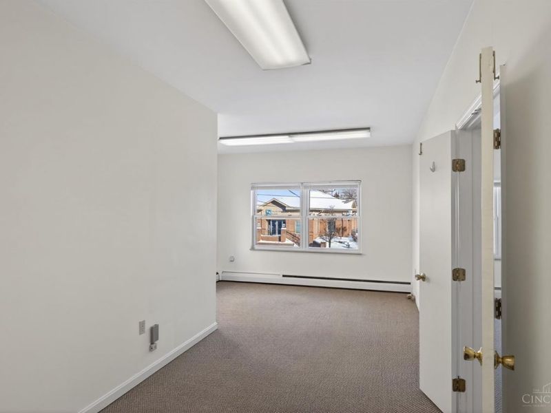 2639 Erie Avenue, Unit 204, Cincinnati, OH 45208 Photo 9
