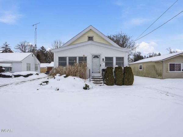 914 Sawyer Road, Toledo, OH 43615