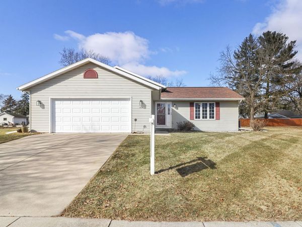 533 Lewellen Street, Marshall, WI 53559
