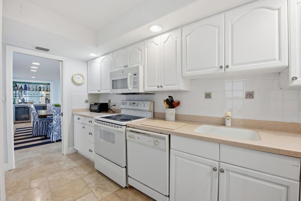 2780 S Ocean Boulevard, Unit 709, Palm Beach, FL 33480 Photo