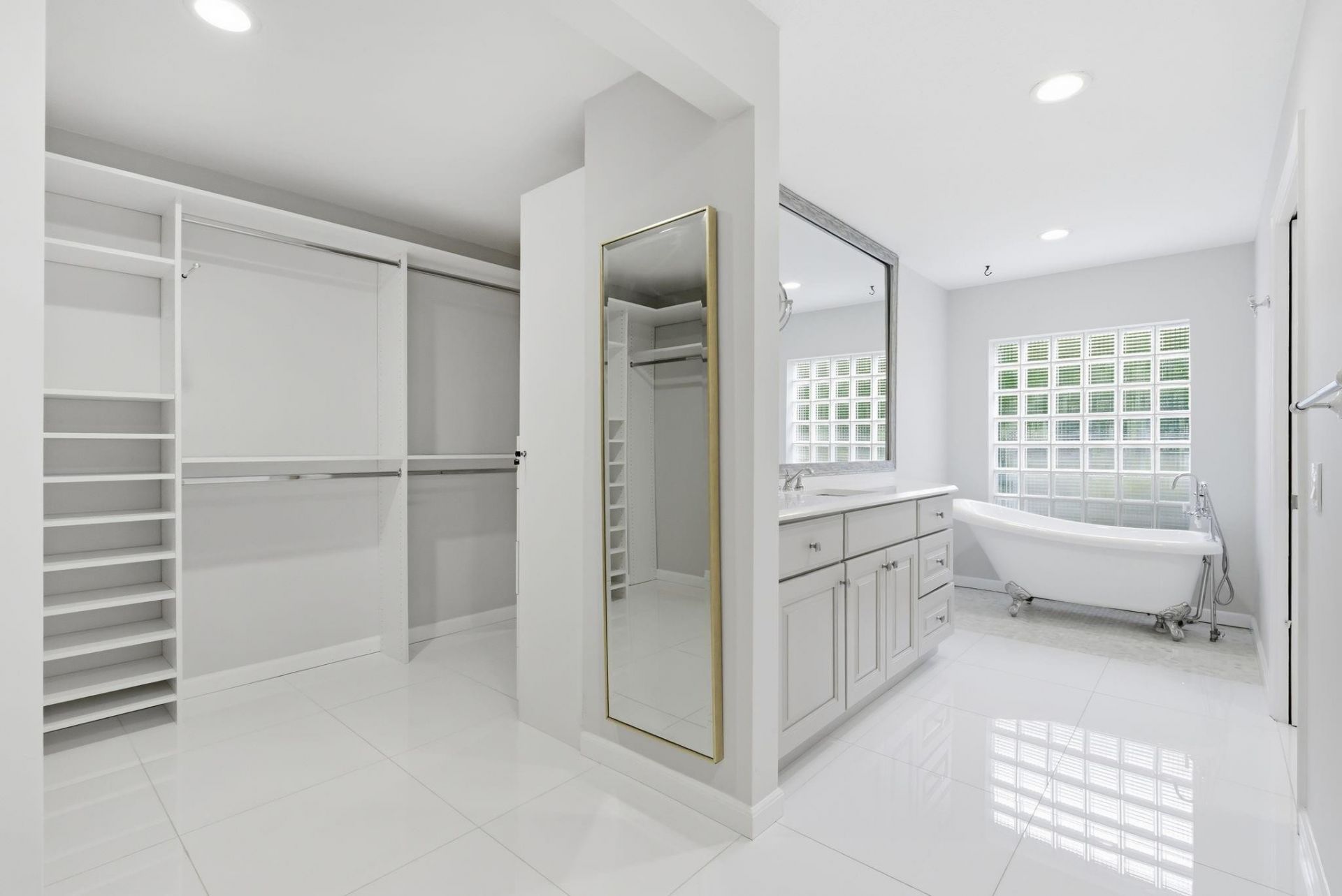 701 Lakewoode Circle W, Delray Beach, FL 33445 Photo