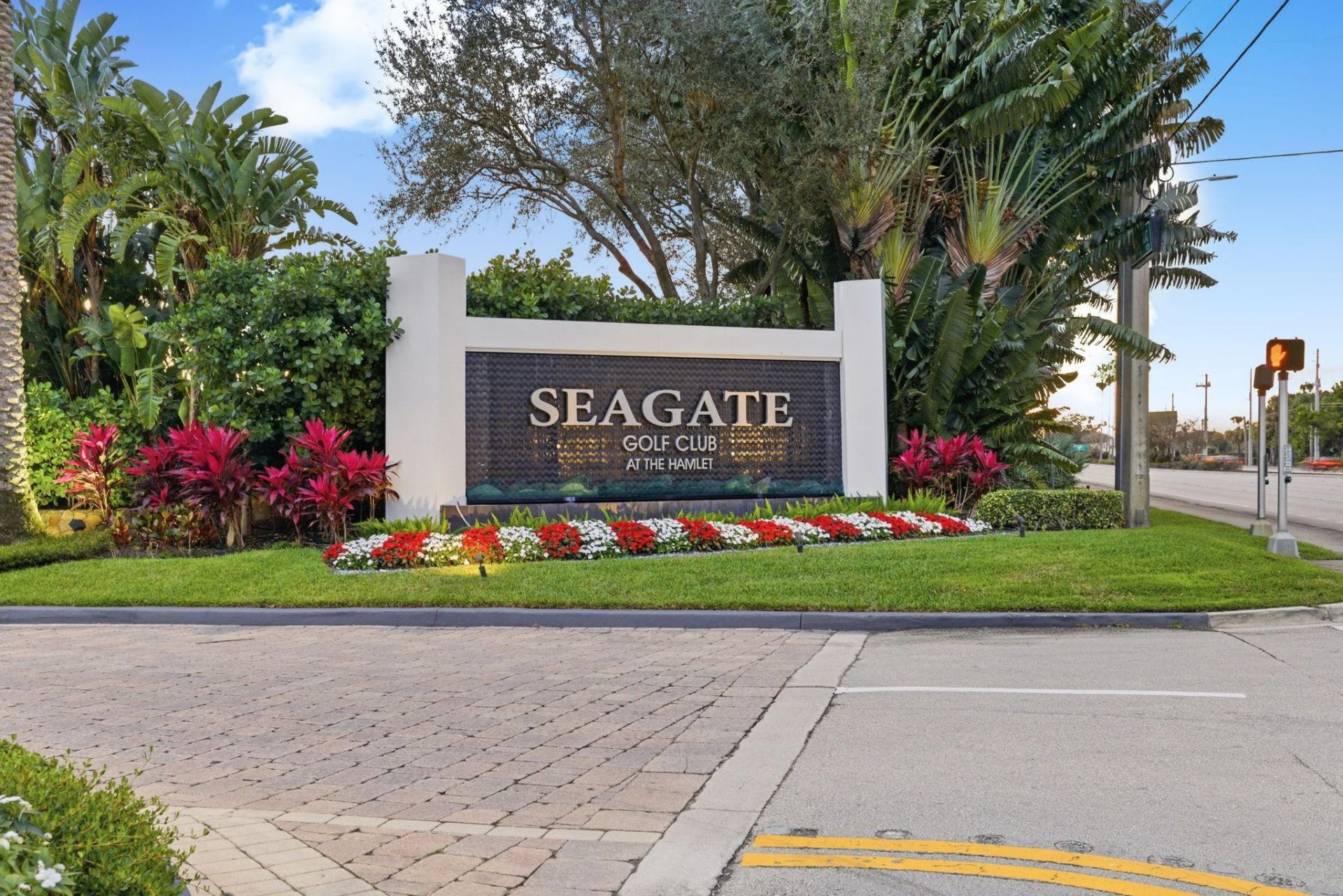 701 Lakewoode Circle W, Delray Beach, FL 33445 Photo