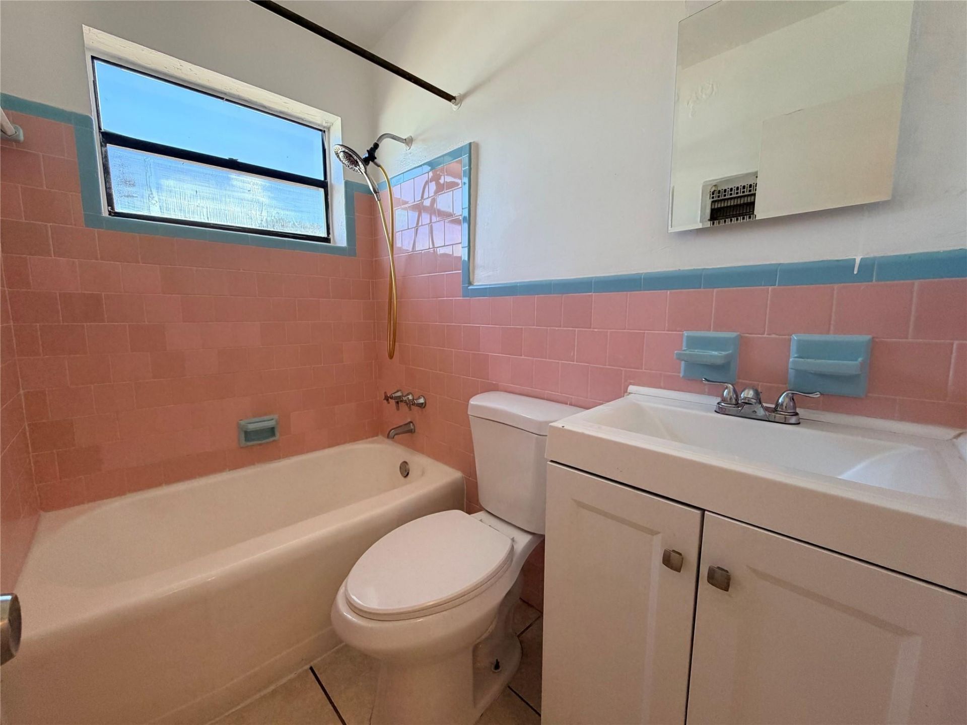 1723 Moffett Street, Unit 16, Hollywood, FL 33020 Photo