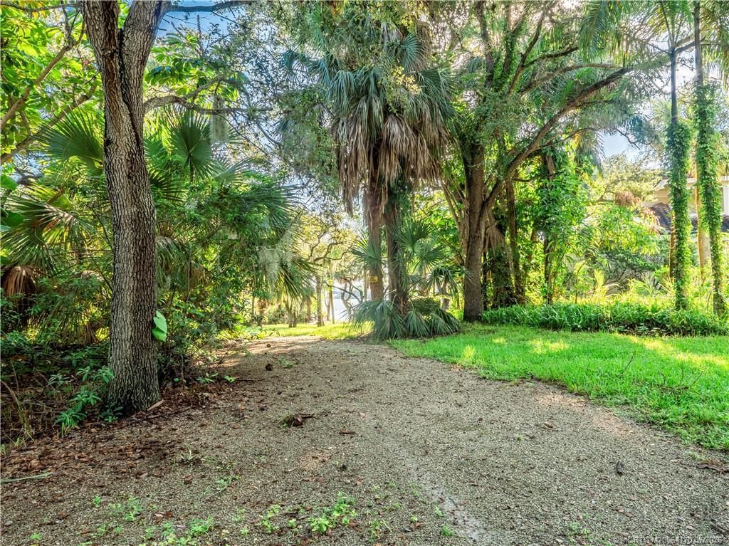 665 SE Saint Lucie Boulevard, Stuart, FL 34996 Photo