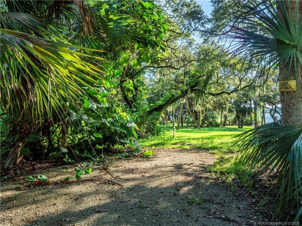 665 SE Saint Lucie Boulevard, Stuart, FL 34996 Photo