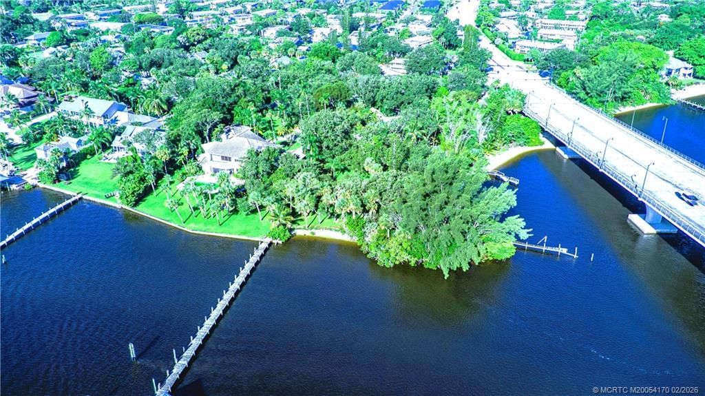 665 SE Saint Lucie Boulevard, Stuart, FL 34996 Photo