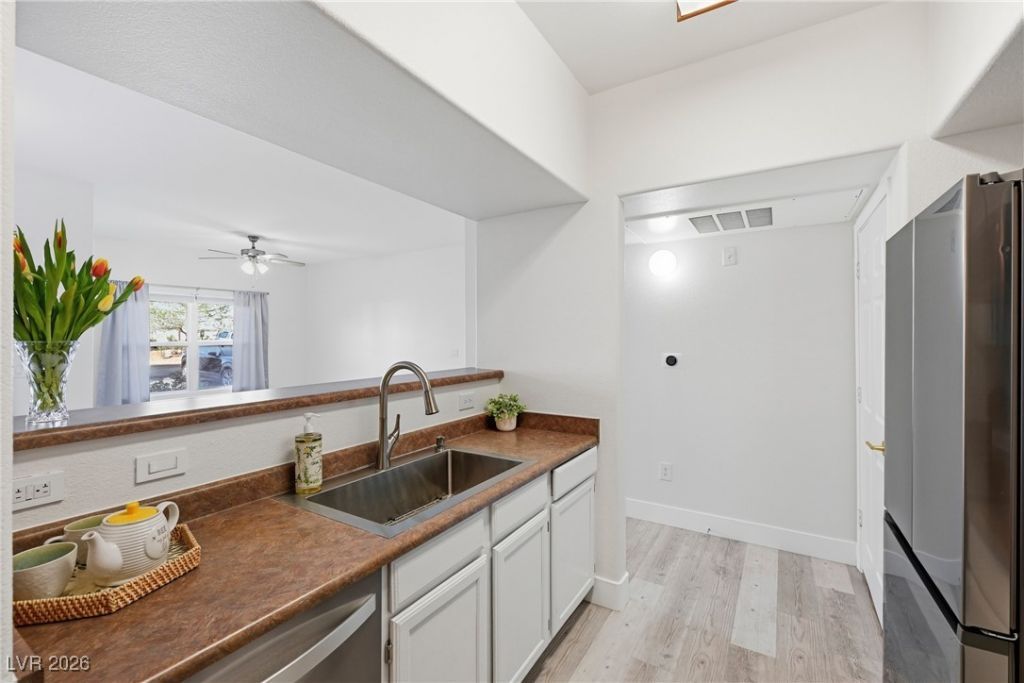 7255 W Sunset Road, Unit 1050, Las Vegas, NV 89113 Main Photo