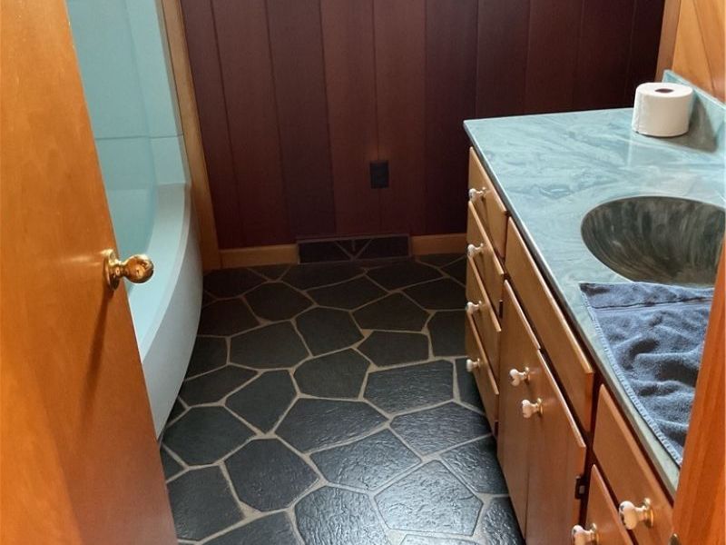 104 Wayne Avenue, Creston, OH 44217 Photo 9