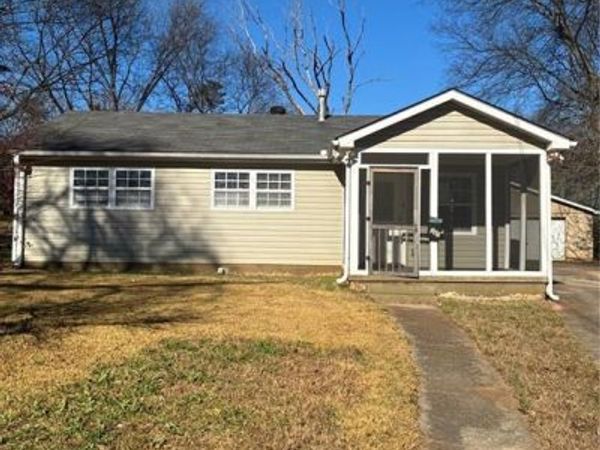 212 Cedar Circle, Bessemer, AL 35023