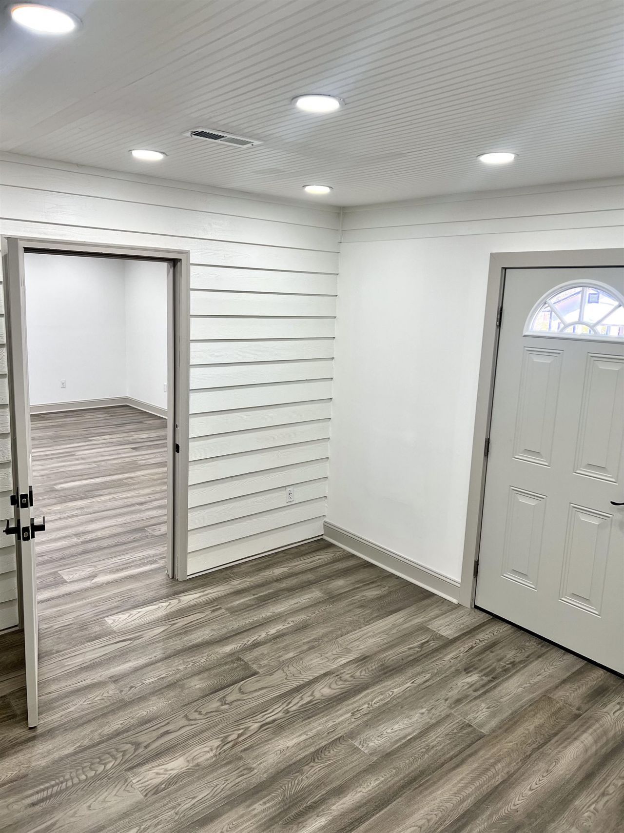 8339 Highway 90 Photo 14