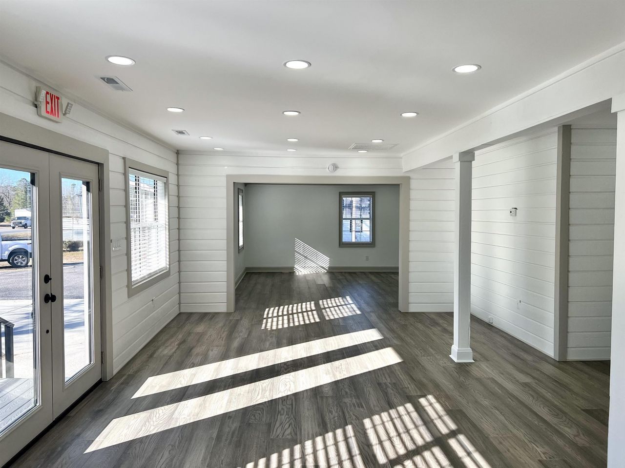 8339 Highway 90 Photo 5