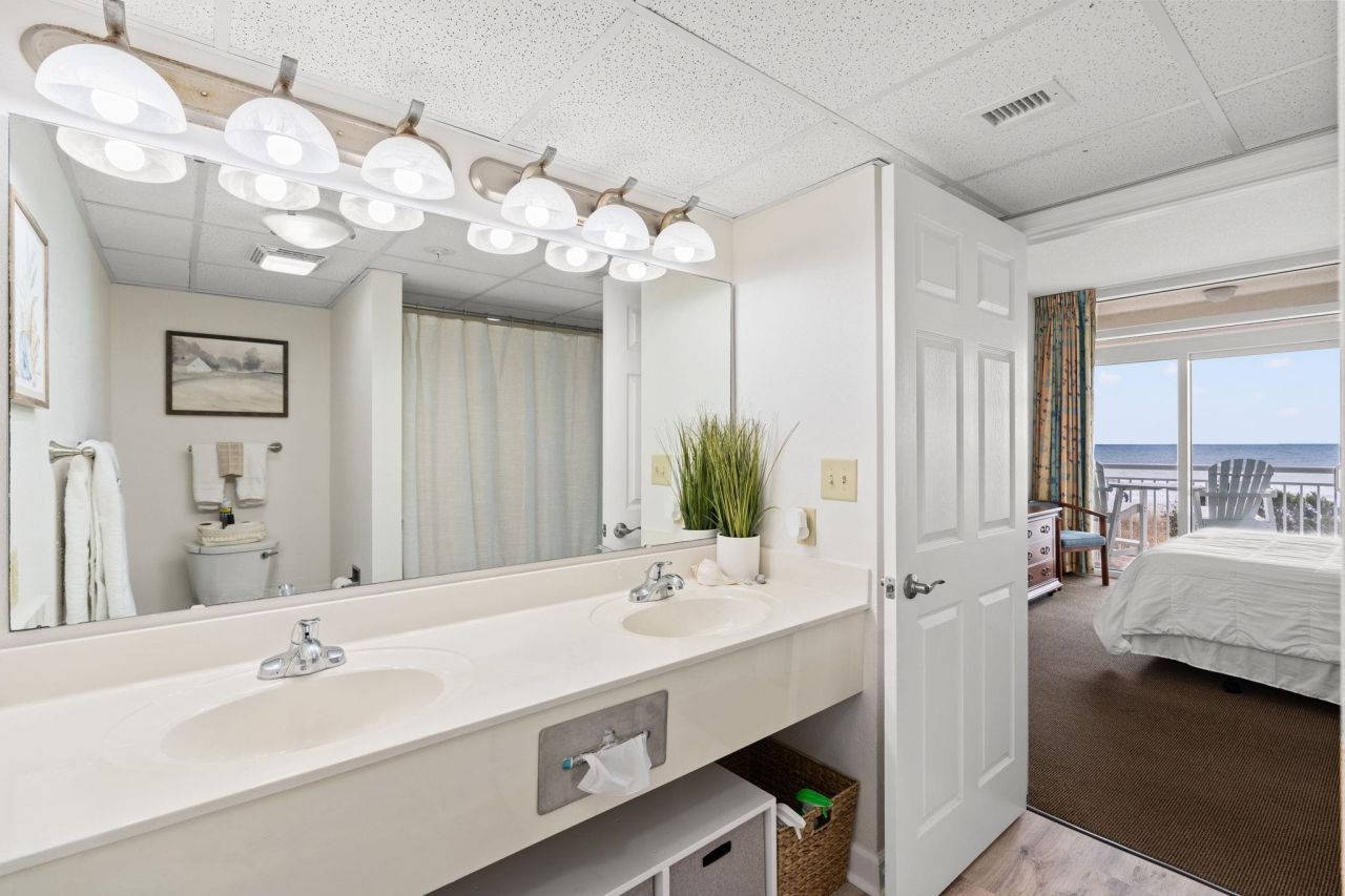 2501 S Ocean Blvd. Photo 17