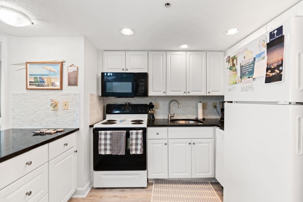 2501 S Ocean Blvd. Photo 9