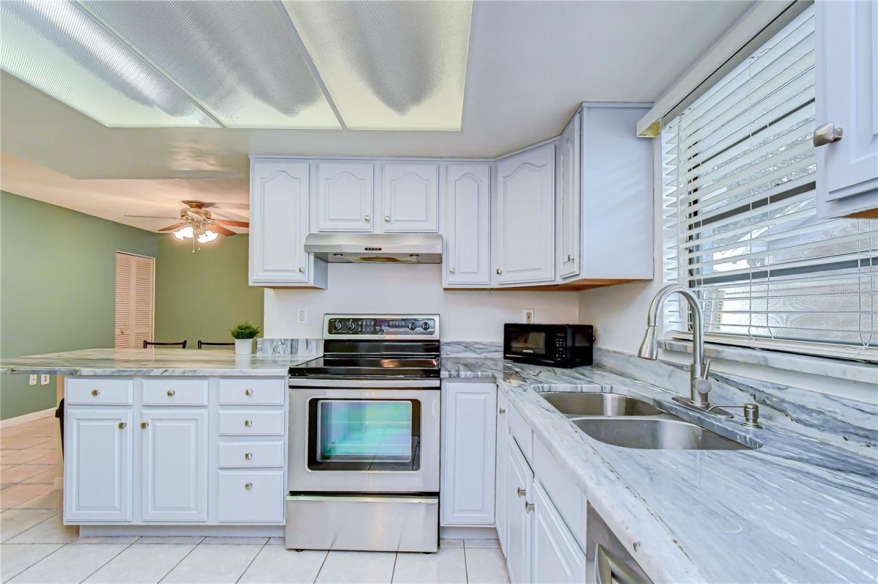 11875 92nd Way, Largo, FL 33773 Photo