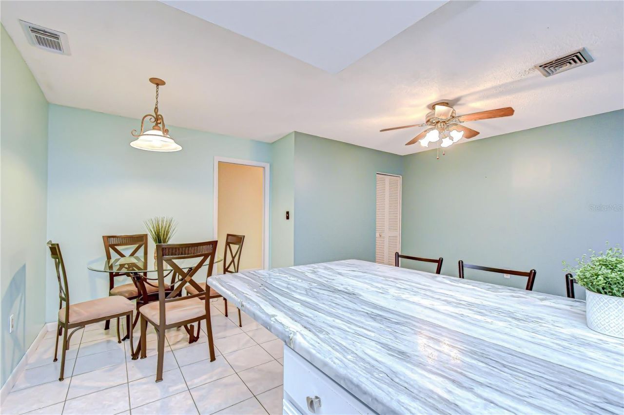 11875 92nd Way, Largo, FL 33773 Photo