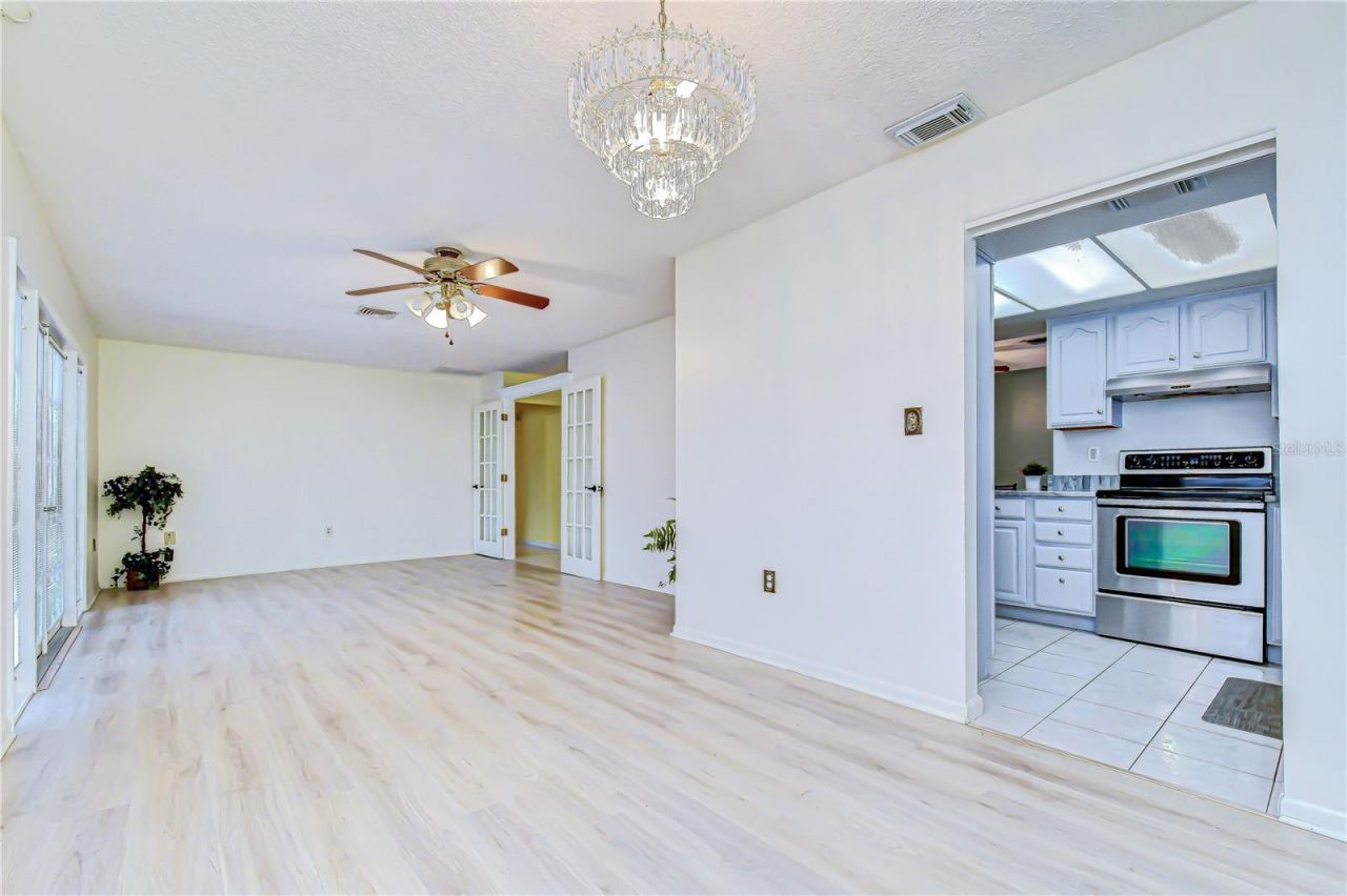 11875 92nd Way, Largo, FL 33773 Photo