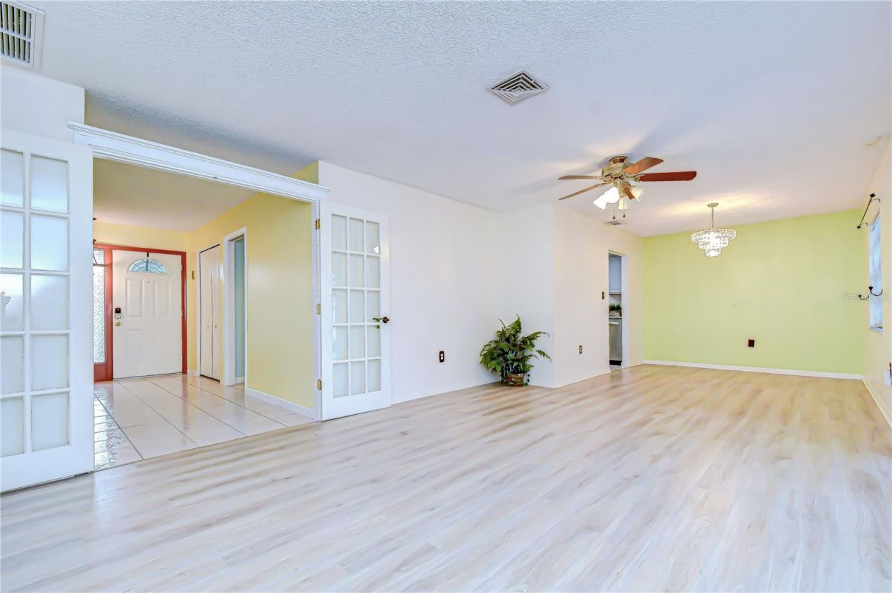 11875 92nd Way, Largo, FL 33773 Photo