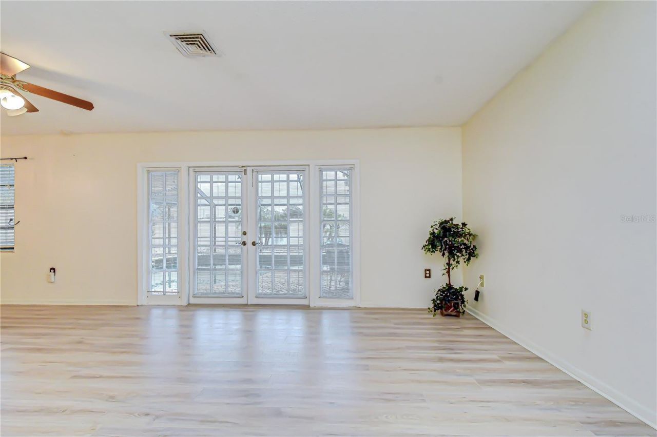 11875 92nd Way, Largo, FL 33773 Photo