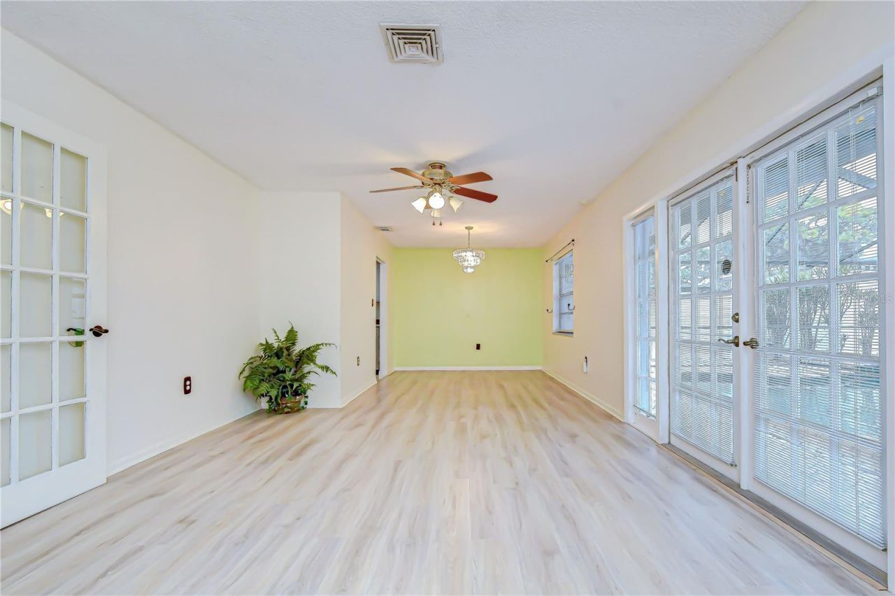 11875 92nd Way, Largo, FL 33773 Photo