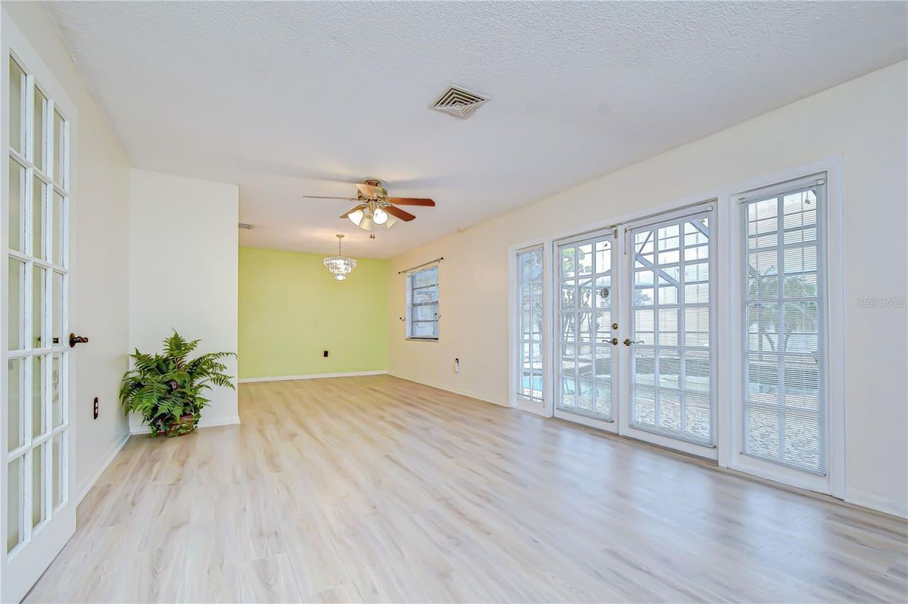 11875 92nd Way, Largo, FL 33773 Photo