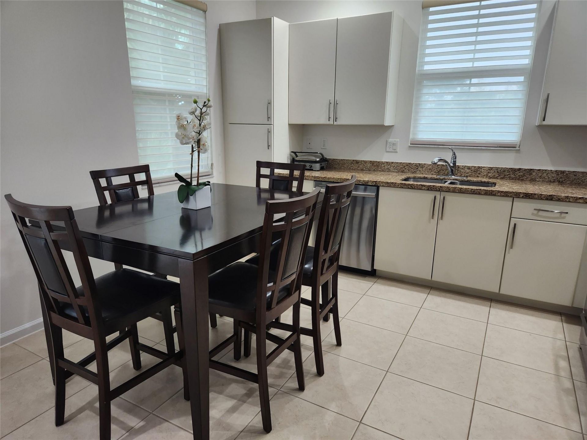 12698 NW 32nd Place, Sunrise, FL 33323 Photo