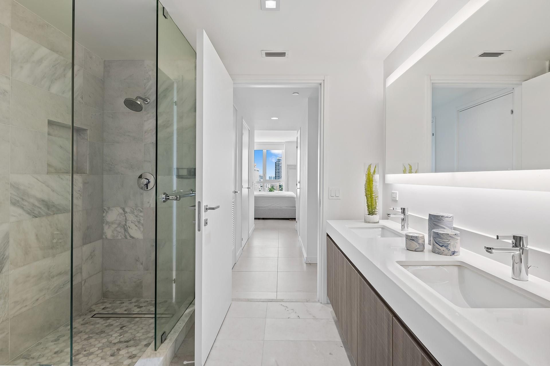 401 N Birch Road, Unit 1003, Fort Lauderdale, FL 33304 Photo