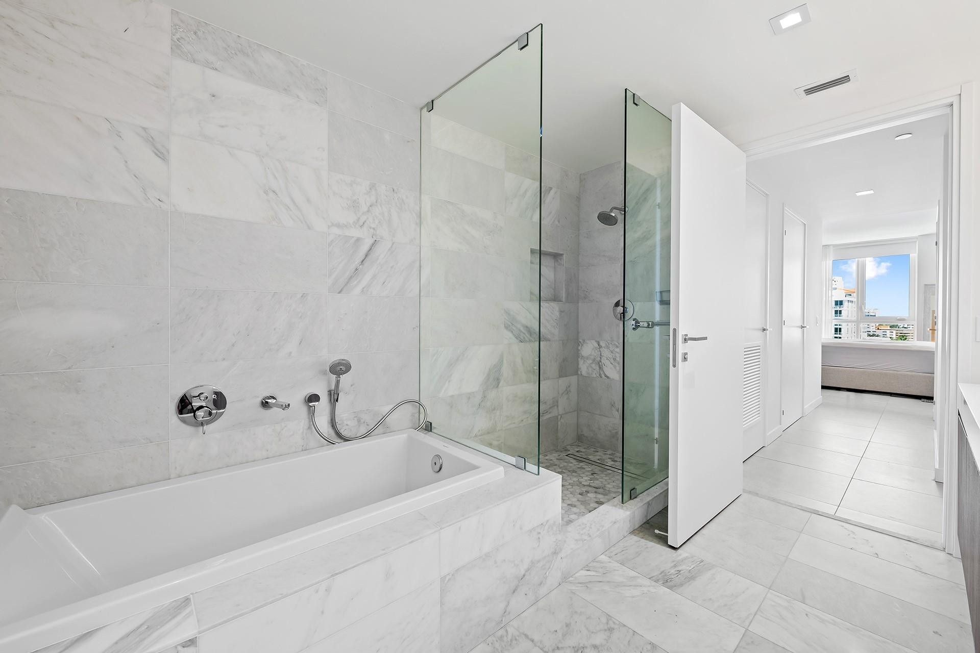 401 N Birch Road, Unit 1003, Fort Lauderdale, FL 33304 Photo