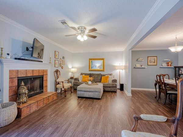 1040 PARK COURT DR, Memphis, TN 38119