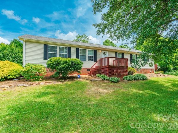 1828 Pine Hollow Place, Hudson, NC 28638